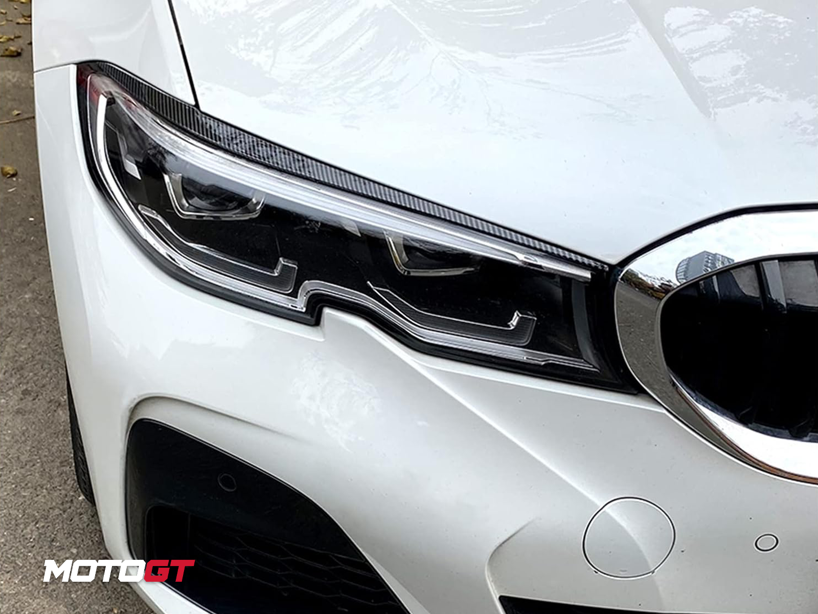 3 SERIES HEADLIGHT TRIM